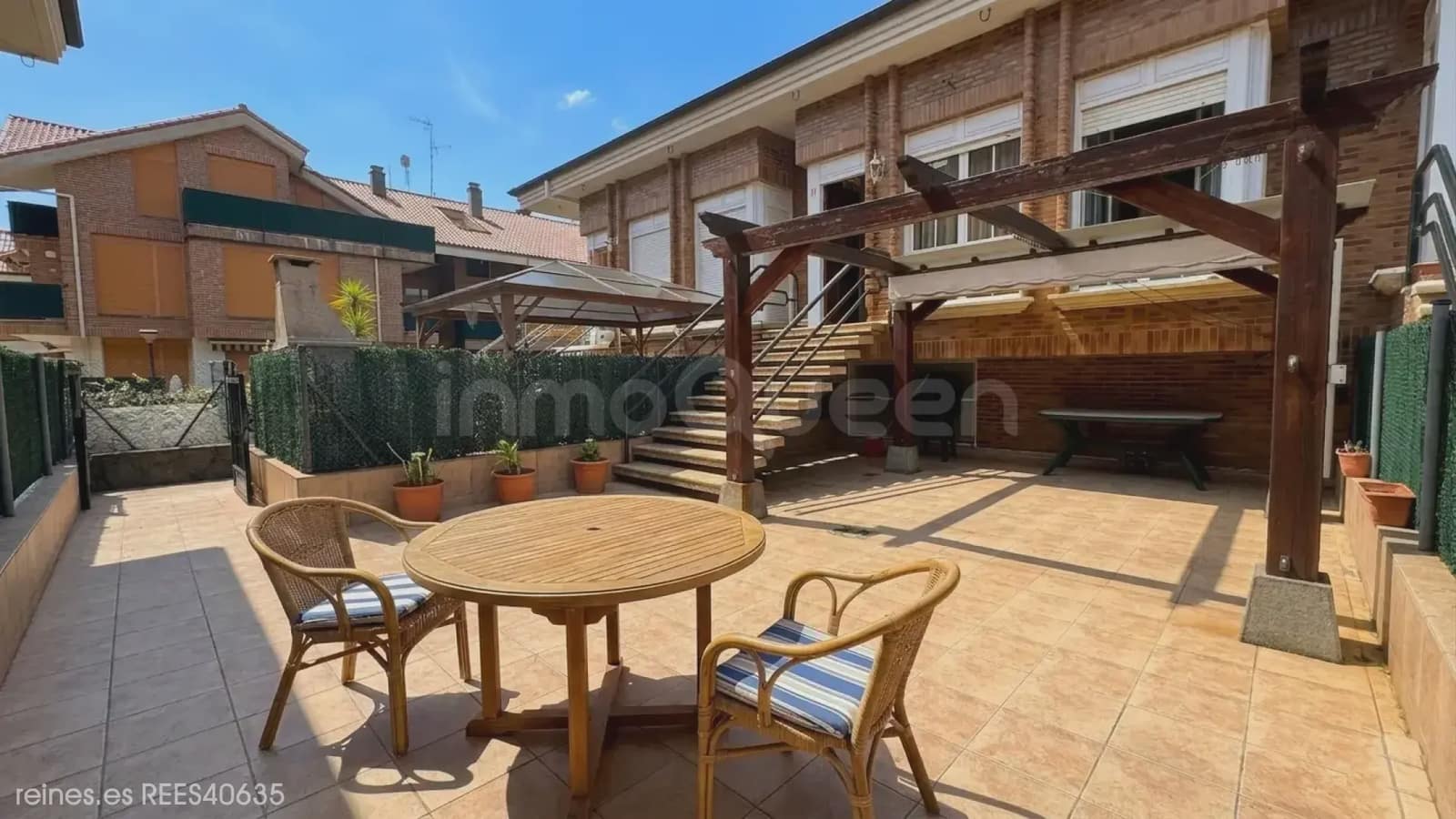 Adosado de 3 habitaciones en Noja en venta con garaje - 359.900 € (Ref: 9805713)