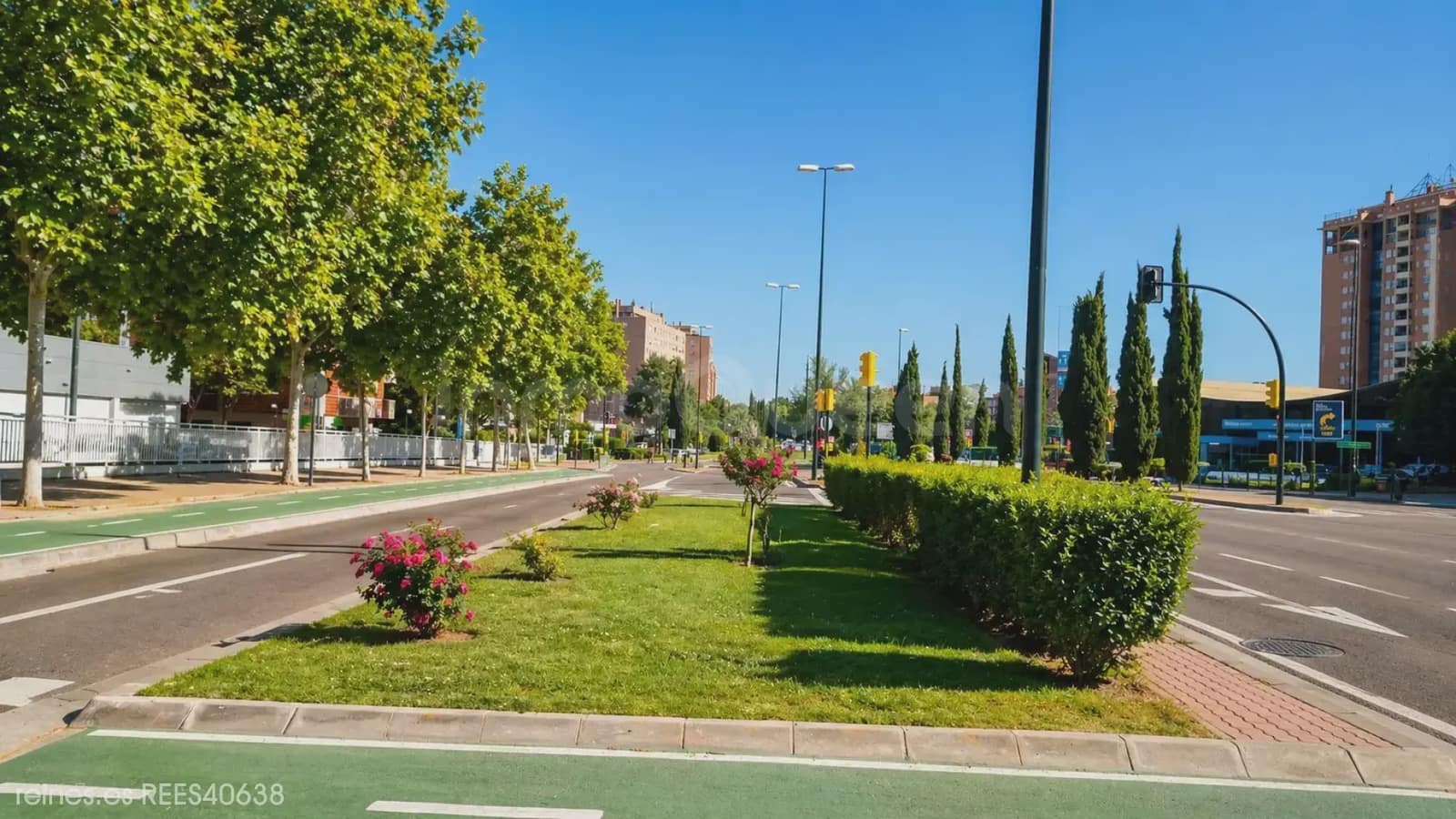 2 bedroom Flat for sale in Zaragoza city - € 98,000 (Ref: 9806815)