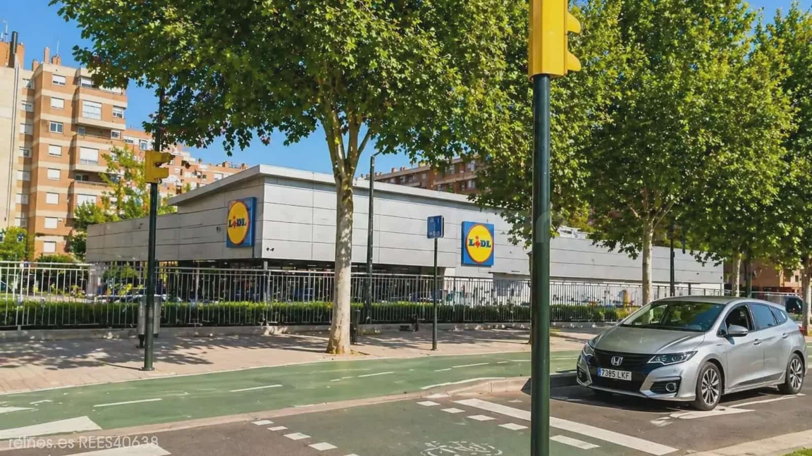 2 bedroom Flat for sale in Zaragoza city - € 98,000 (Ref: 9806815)