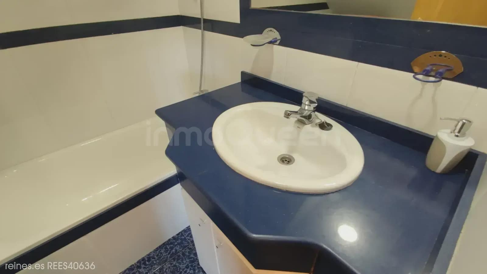 3 bedroom Apartment for sale in Liencres with garage - € 330,000 (Ref: 9806816)