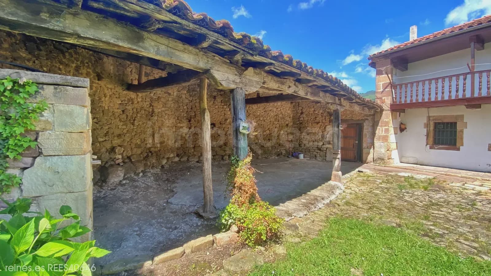 3 bedroom Finca/Country House for sale in Anievas - € 249,000 (Ref: 9811023)