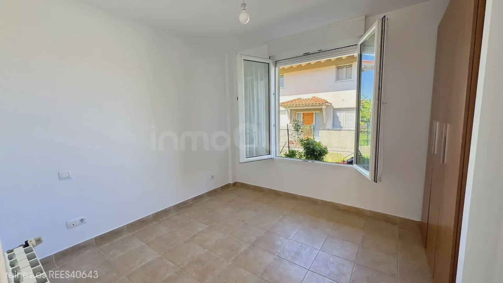 2 soveværelse Lejlighed til salg i Galizano med garage - € 299.000 (Ref: 9812925)