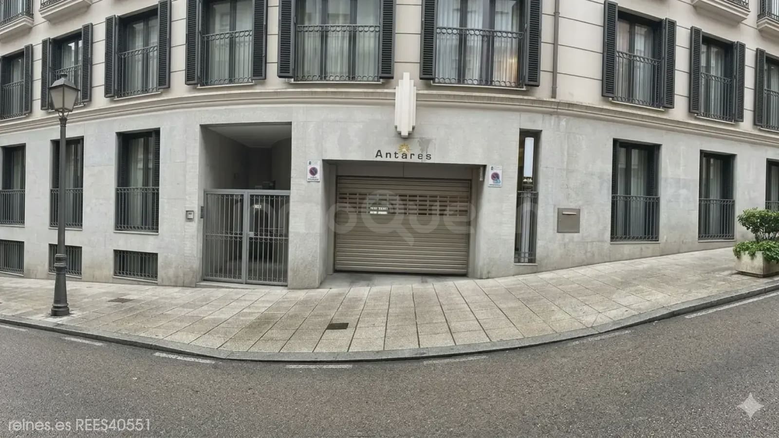 Garage for sale in Santander - € 47,500 (Ref: 9815362)