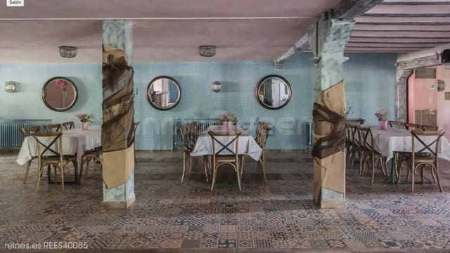 Restaurant/Bar for rent in Mazcuerras - € 2,500 (Ref: 9819725)