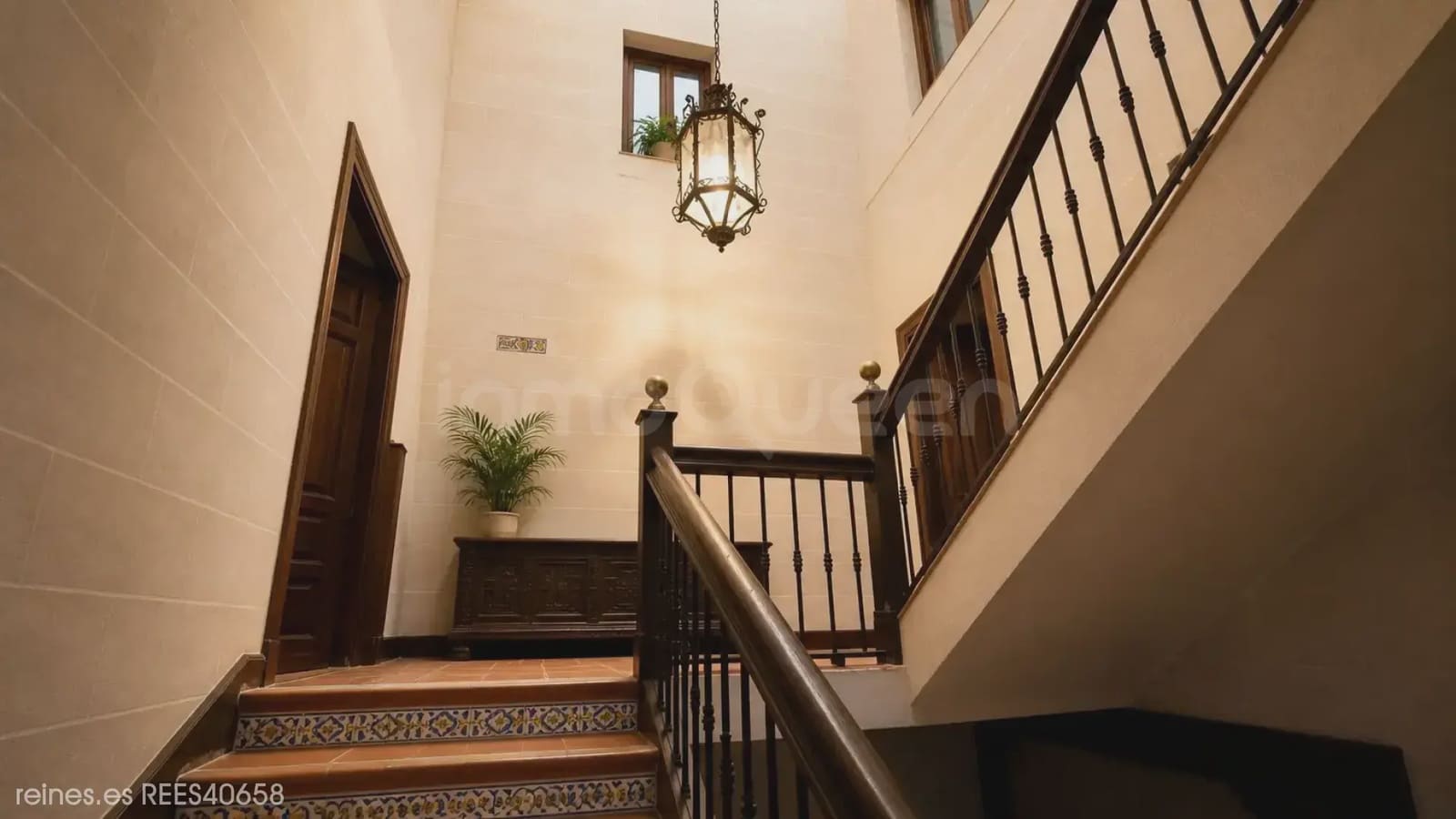 24 bedroom Villa for sale in Calamocha - € 550,000 (Ref: 9819727)