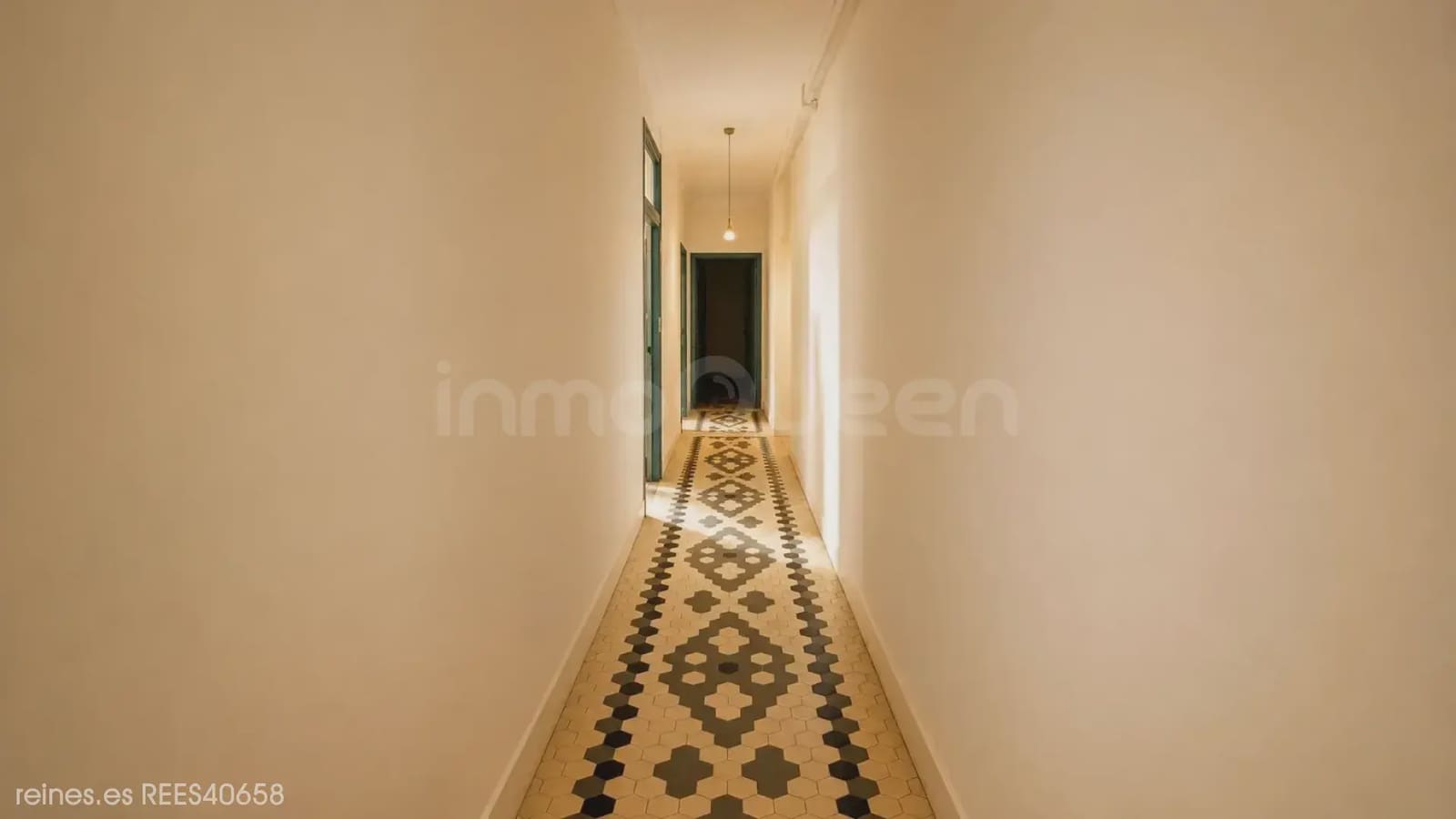 24 bedroom Villa for sale in Calamocha - € 550,000 (Ref: 9819727)