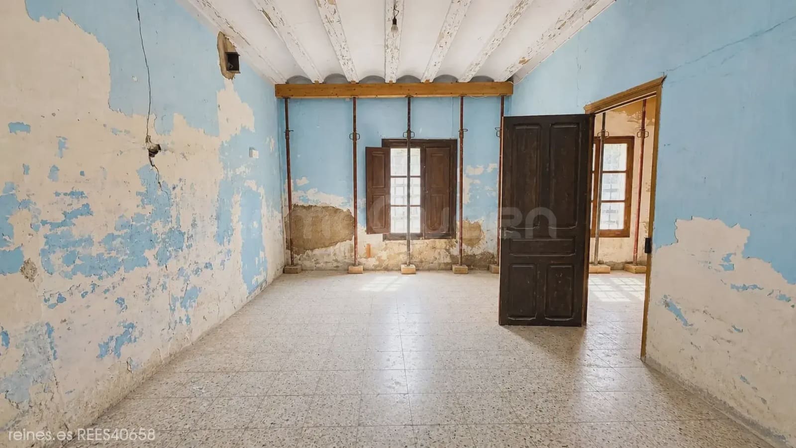 24 bedroom Villa for sale in Calamocha - € 550,000 (Ref: 9819727)
