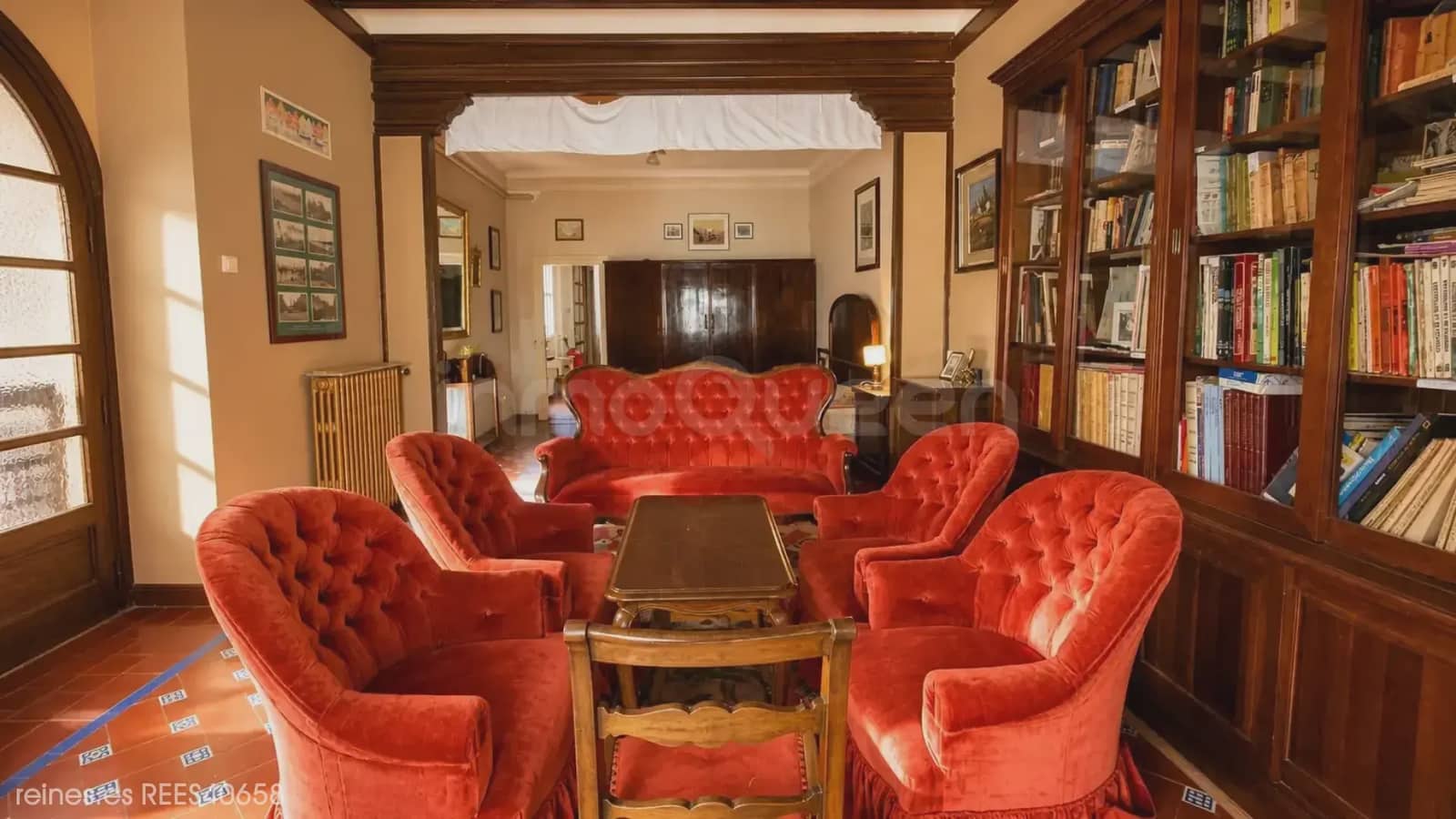 24 bedroom Villa for sale in Calamocha - € 550,000 (Ref: 9819727)
