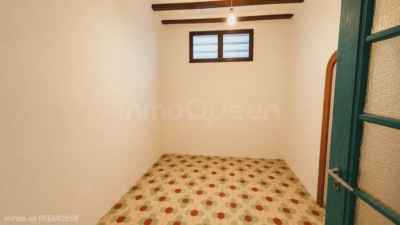 24 bedroom Villa for sale in Calamocha - € 550,000 (Ref: 9819727)