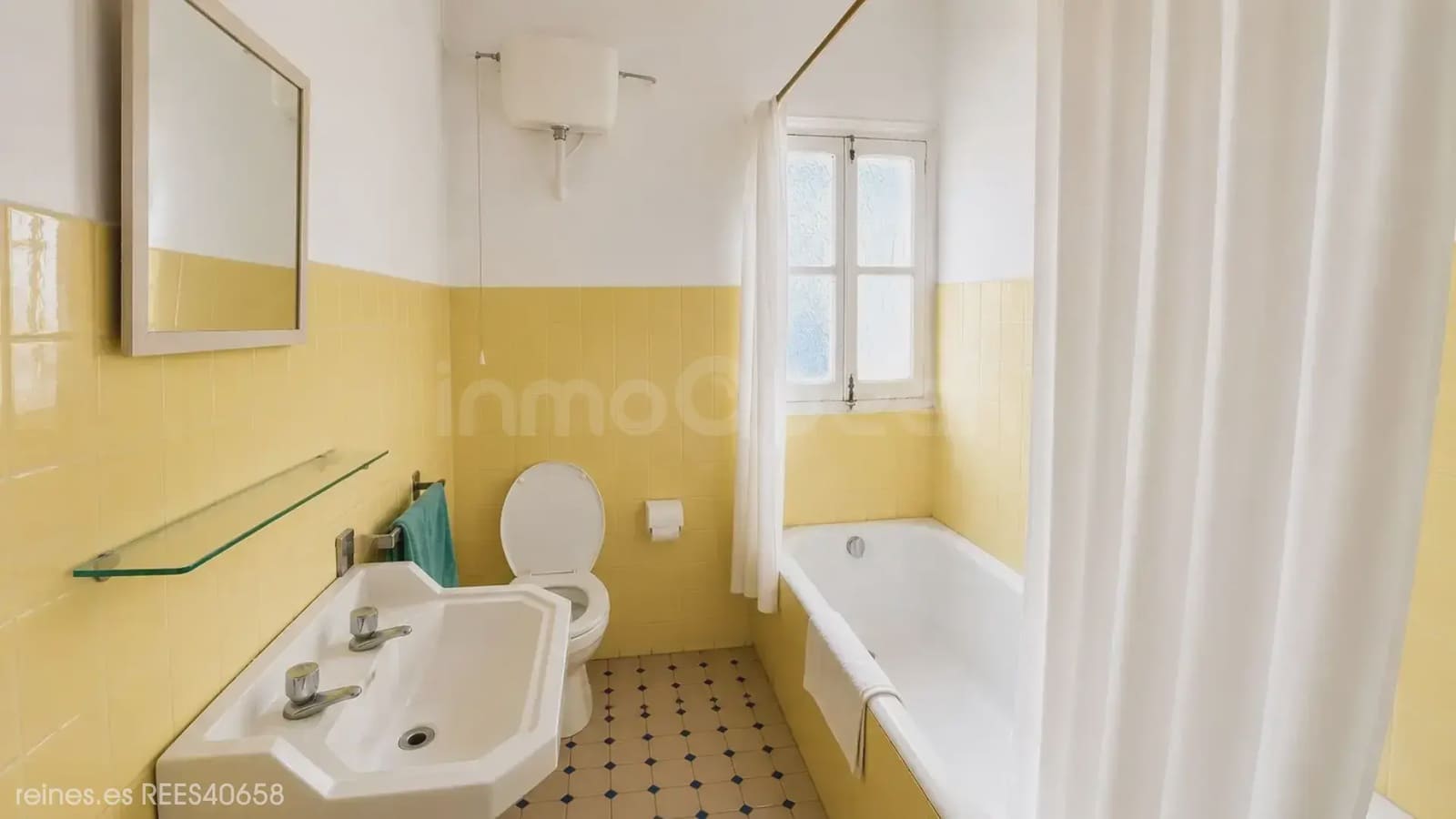 24 bedroom Villa for sale in Calamocha - € 550,000 (Ref: 9819727)