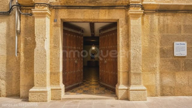 24 bedroom Villa for sale in Calamocha - € 550,000 (Ref: 9819727)