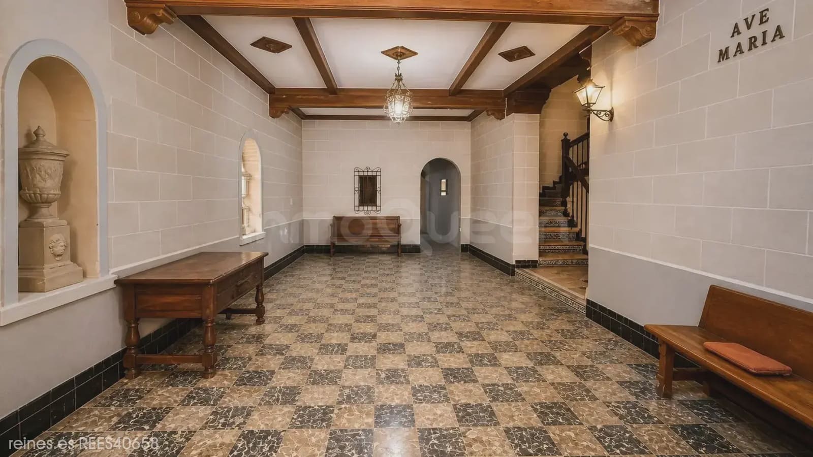 24 bedroom Villa for sale in Calamocha - € 550,000 (Ref: 9819727)