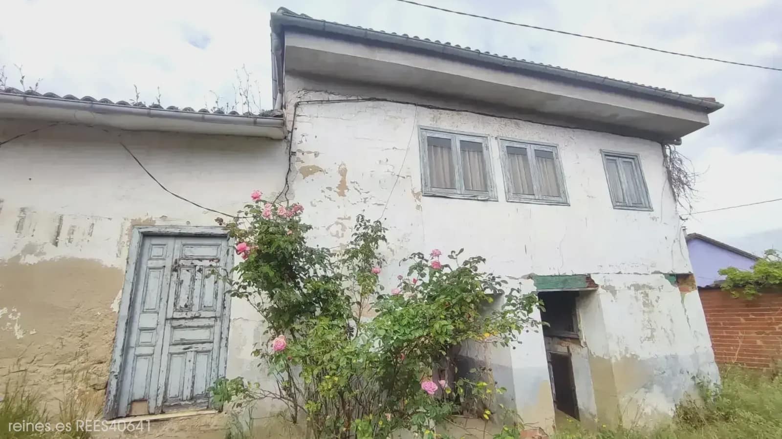3 soveværelse Finca/Landehus til salg i Grado med garage - € 55.000 (Ref: 9820875)