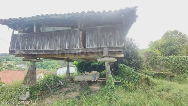 3 soveværelse Finca/Landehus til salg i Grado med garage - € 55.000 (Ref: 9820875)