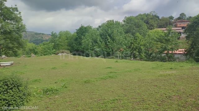 Grunde uden byggetilladelser til salg i Grado - € 19.000 (Ref: 9820876)