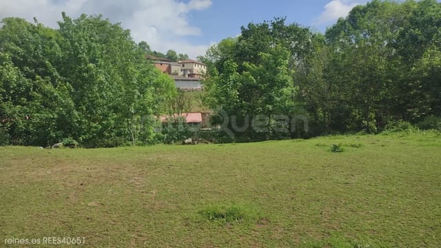 Grunde uden byggetilladelser til salg i Grado - € 19.000 (Ref: 9820876)