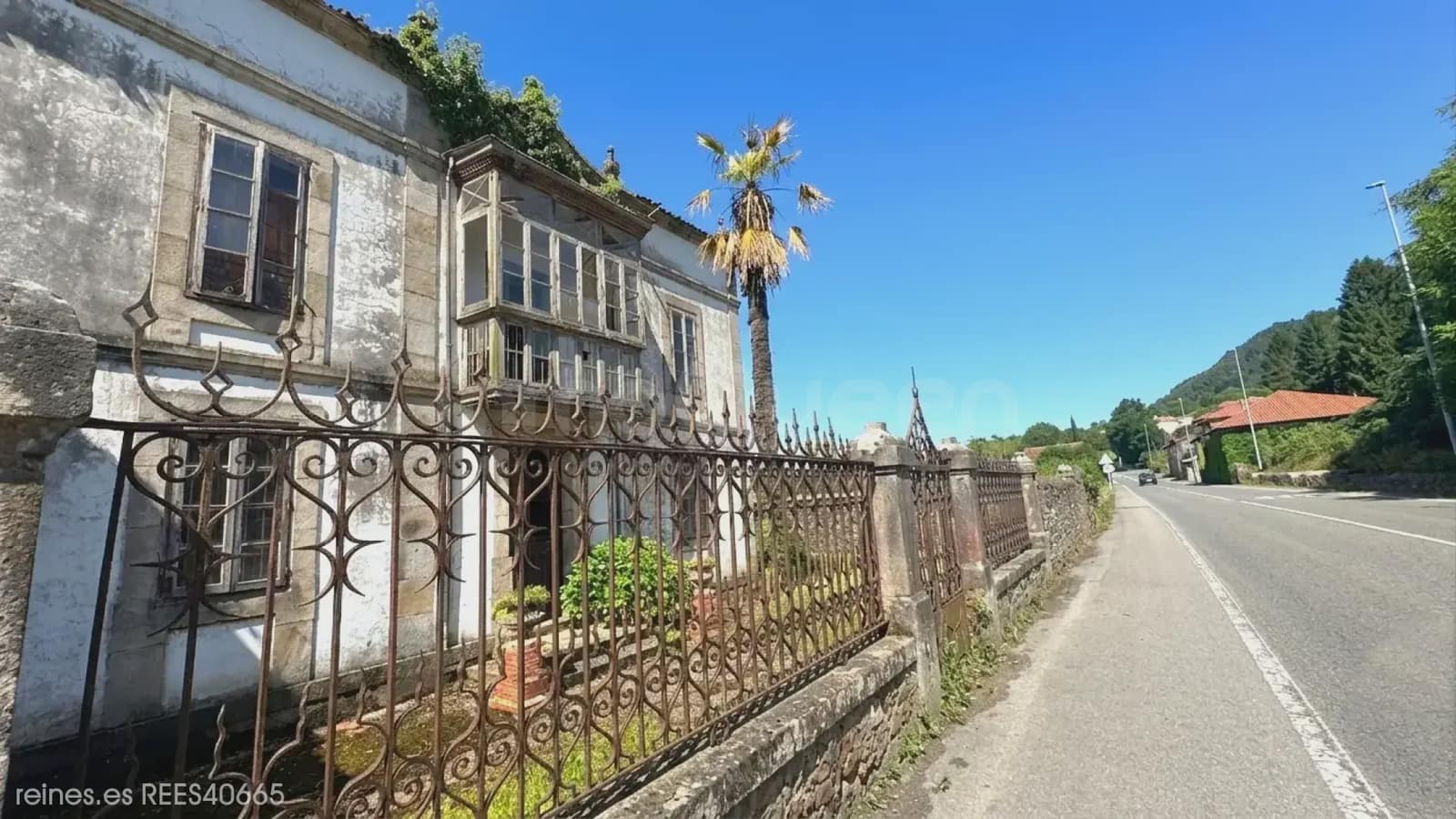 5 soveværelse Finca/Landehus til salg i Corvera de Toranzo med garage - € 300.000 (Ref: 9823652)