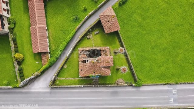 5 Zimmer Finca/Landgut zu verkaufen in Corvera de Toranzo mit Garage - 300.000 € (Ref: 9823652)