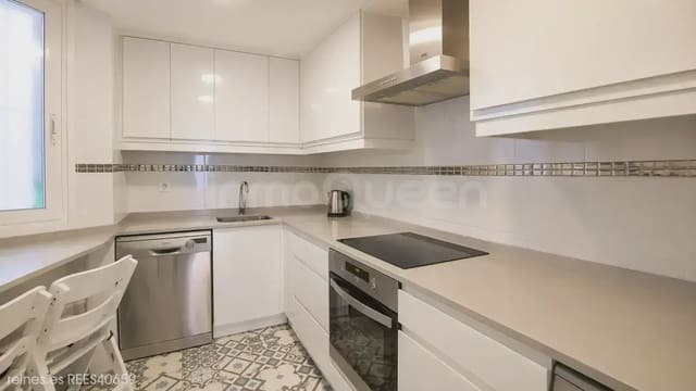 3 slaapkamer Flat te koop in Hispanoamérica, Madrid stad met garage - € 890.000 (Ref: 9825817)