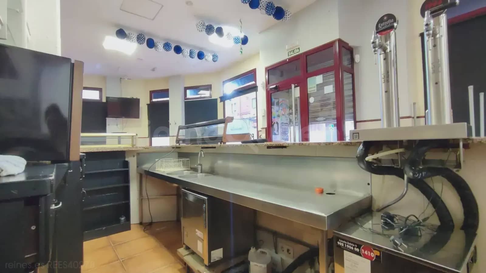 Business for sale in Mieres - € 130,000 (Ref: 9826049)