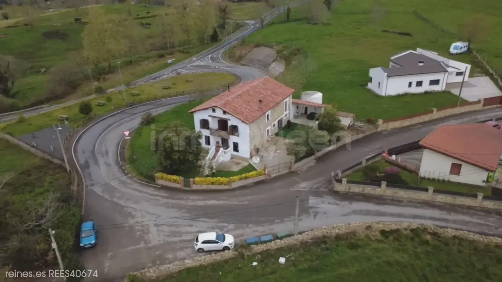 6 bedroom Finca/Country House for sale in Alfoz de Lloredo with garage - € 599,000 (Ref: 9828033)