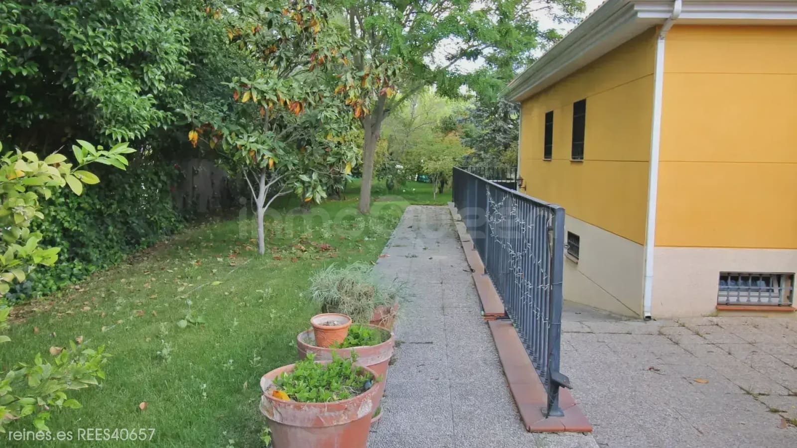 4 soveværelse Finca/Landehus til salg i Alcorcon med garage - € 1.090.000 (Ref: 9830505)
