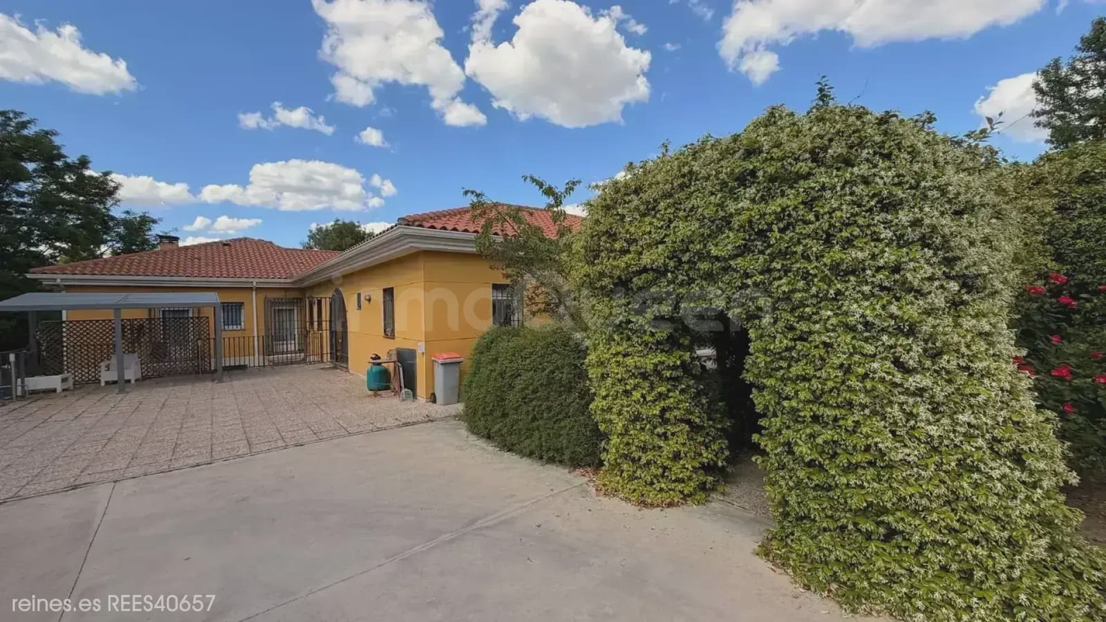 4 bedroom Finca/Country House for sale in Alcorcon with garage - € 1,090,000 (Ref: 9830505)