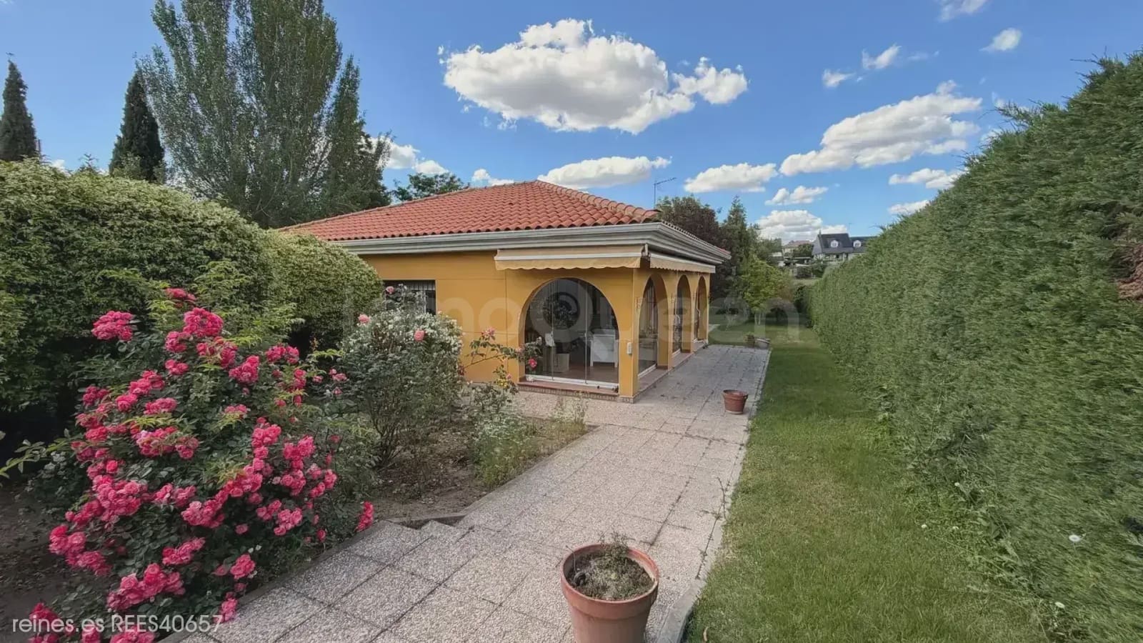 4 bedroom Finca/Country House for sale in Alcorcon with garage - € 1,090,000 (Ref: 9830505)