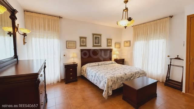 4 sovrum Finca/Hus på landet till salu i Alcorcón med garage - 1 090 000 € (Ref: 9830505)