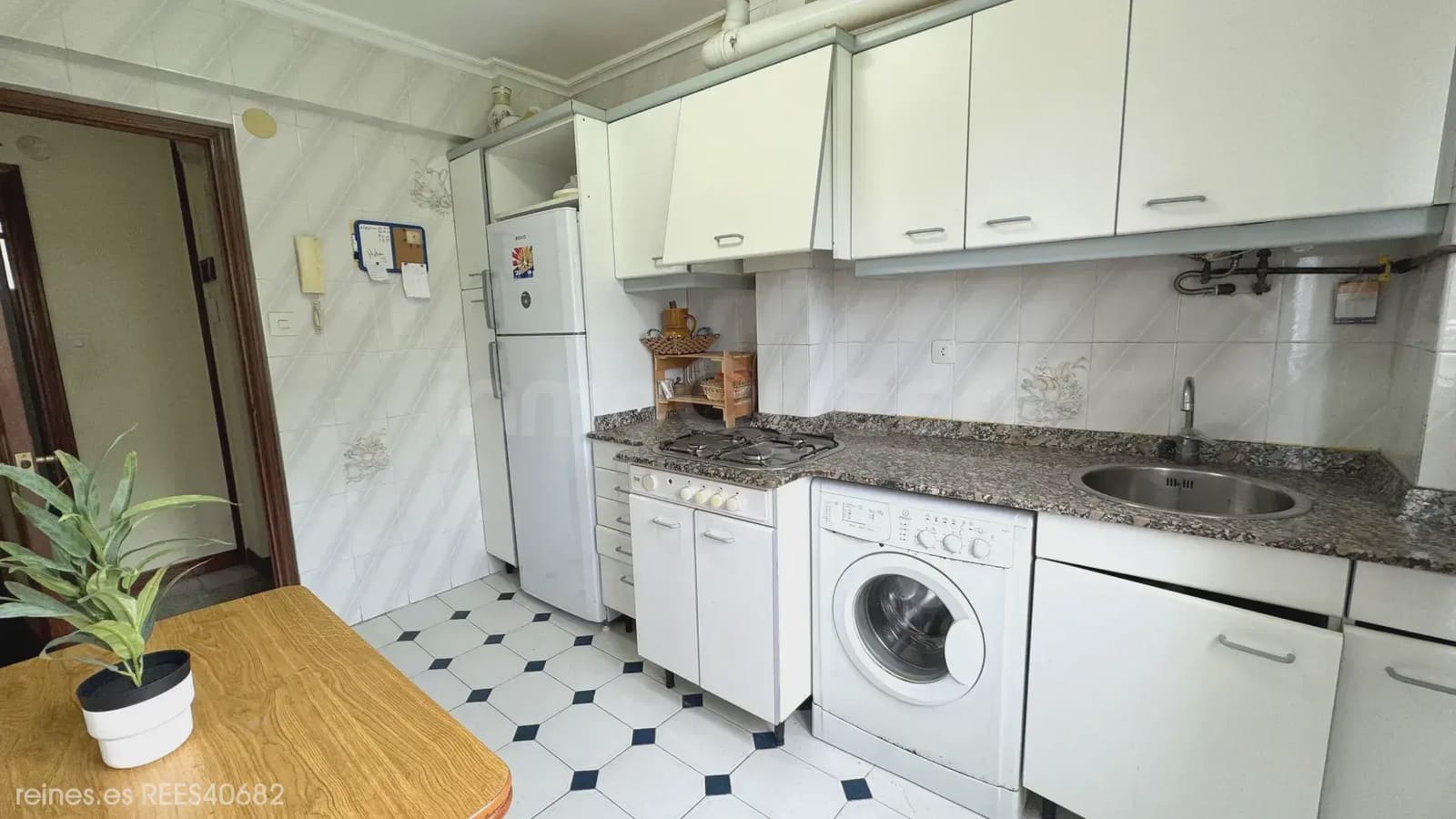 2 bedroom Flat for sale in El Astillero - € 170,000 (Ref: 9839846)