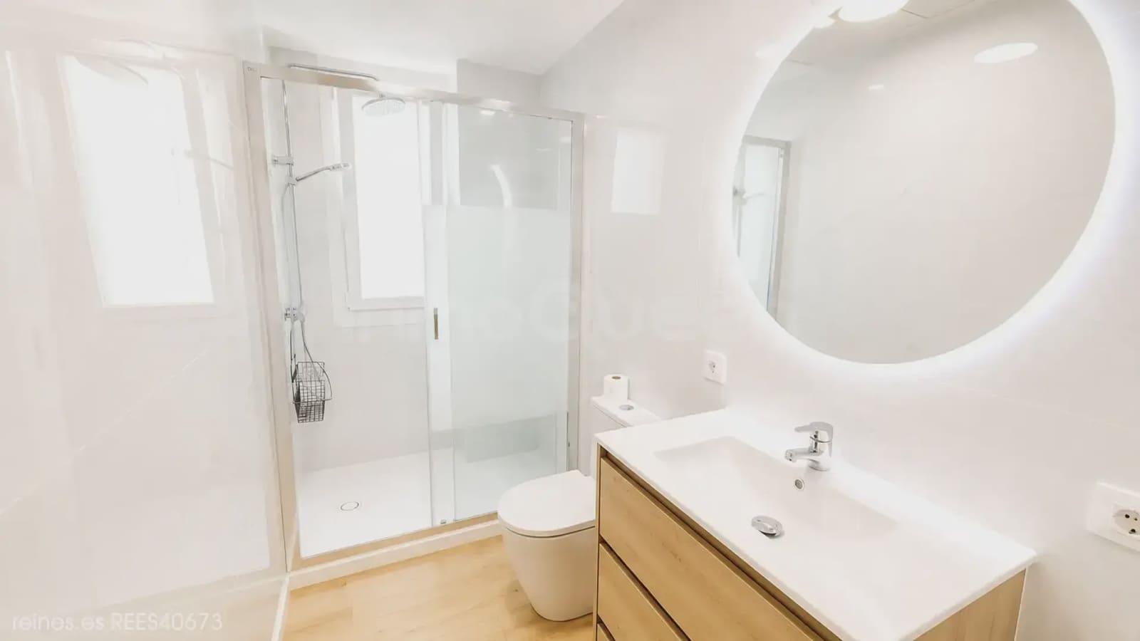 4 bedroom Flat for rent in Zaragoza city - € 1,800 (Ref: 9841058)