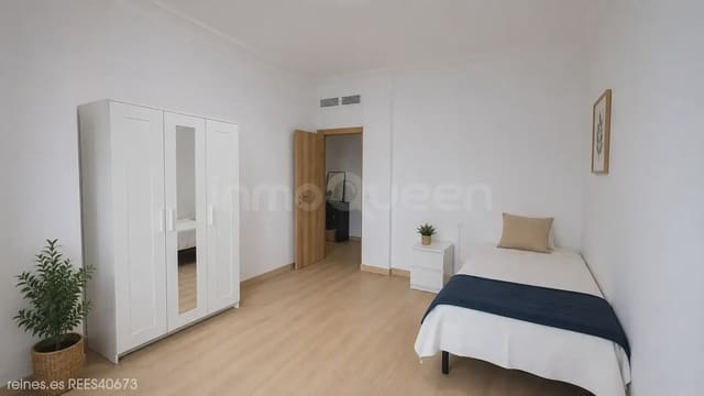 4 bedroom Flat for rent in Zaragoza city - € 1,800 (Ref: 9841058)