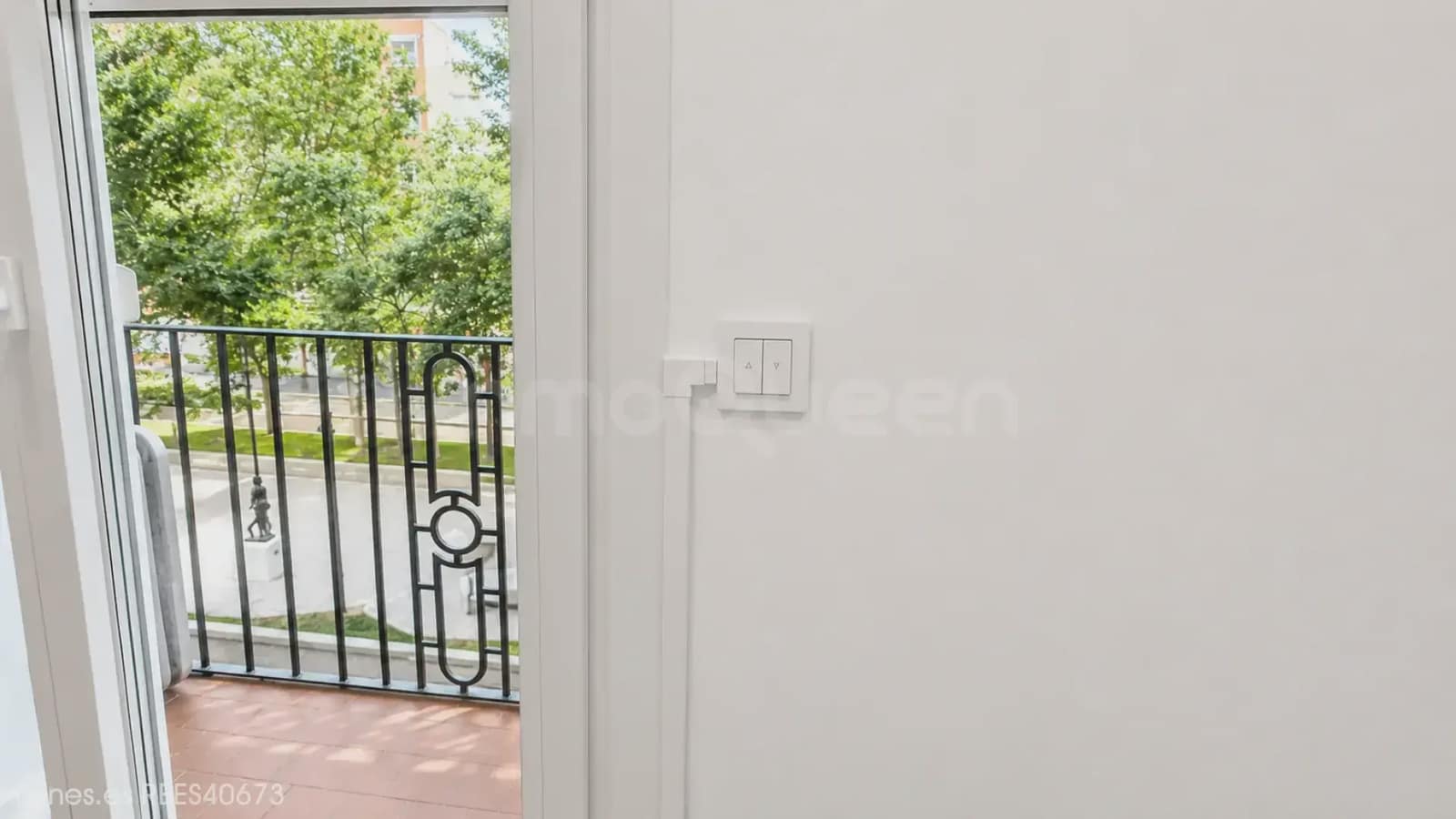 4 bedroom Flat for rent in Zaragoza city - € 1,800 (Ref: 9841058)