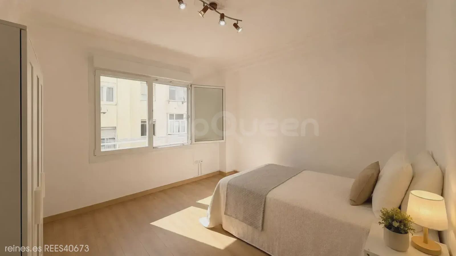 4 bedroom Flat for rent in Zaragoza city - € 1,800 (Ref: 9841058)