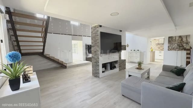 4 bedroom Apartment for sale in Bárcena de Cudon, Miengo with garage - € 410,000 (Ref: 9841221)