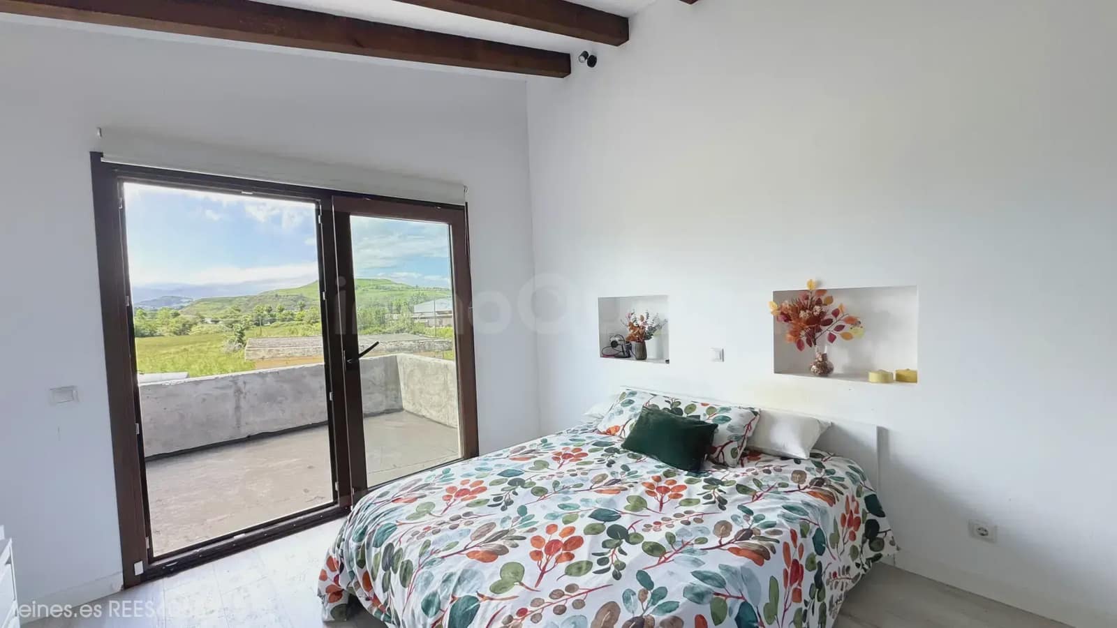 4 bedroom Apartment for sale in Barcena de Cudon with garage - € 410,000 (Ref: 9841221)
