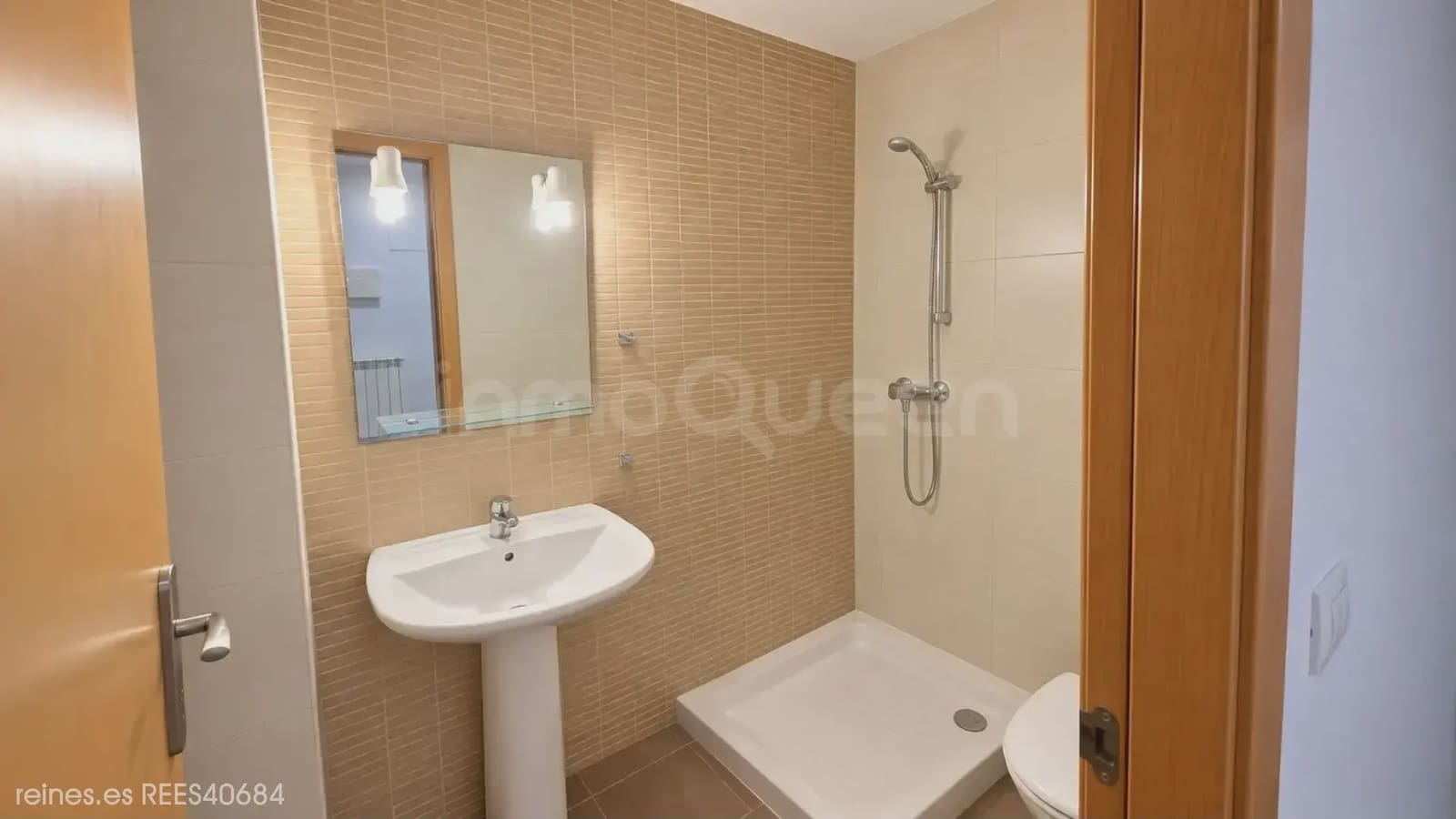 2 bedroom Flat for sale in Villanueva de Gallego - € 185,000 (Ref: 9841430)