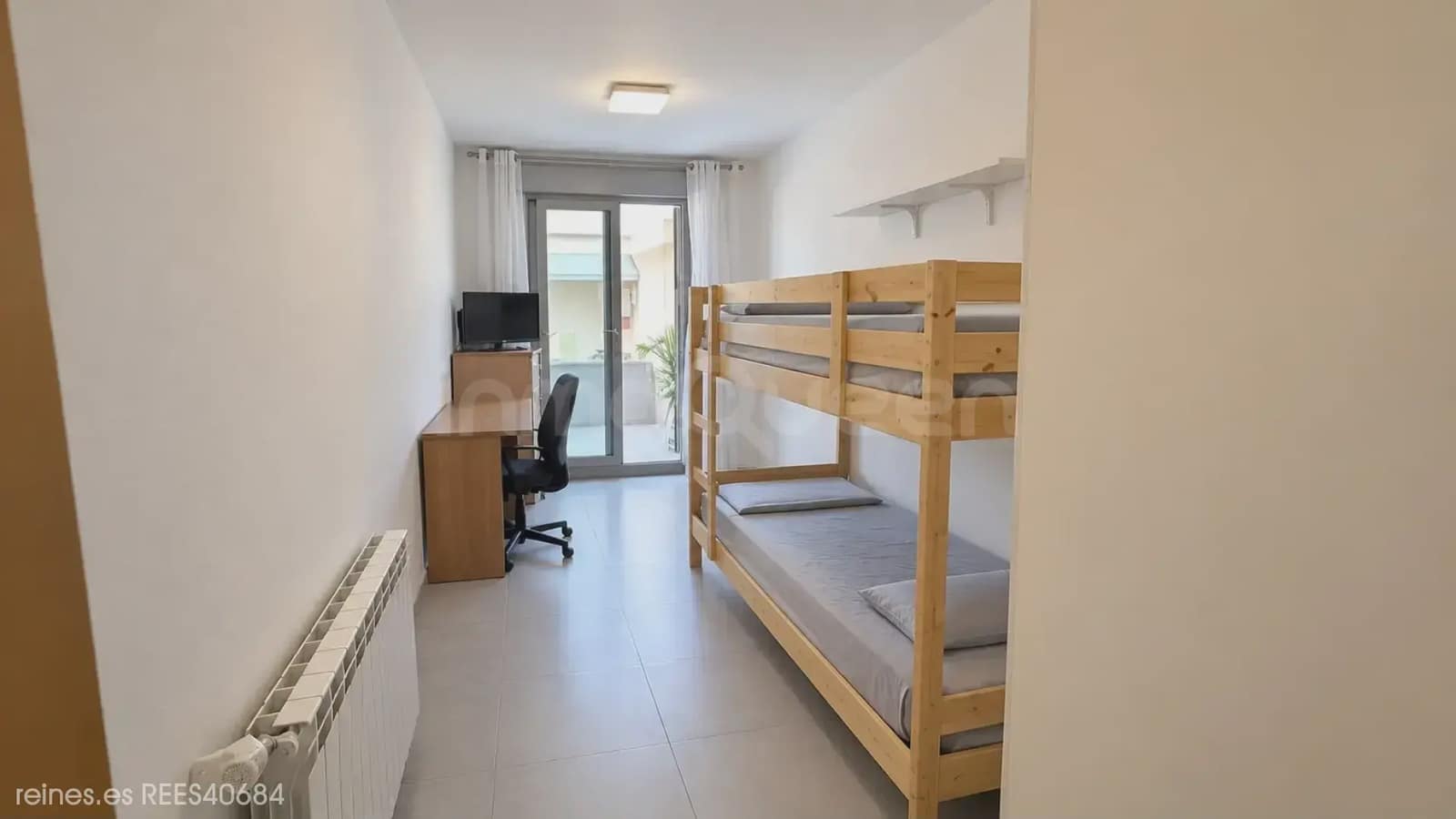 2 bedroom Flat for sale in Villanueva de Gallego - € 185,000 (Ref: 9841430)