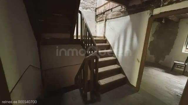 4 bedroom Finca/Country House for sale in Lamasón - € 79,000 (Ref: 9865953)
