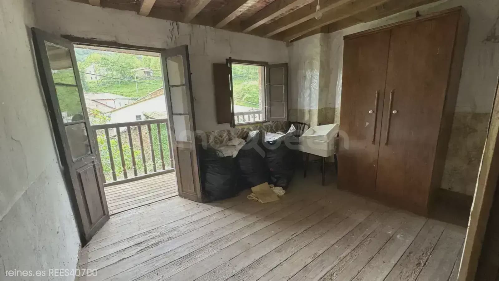 4 bedroom Finca/Country House for sale in Lamason - € 59,000 (Ref: 9865953)