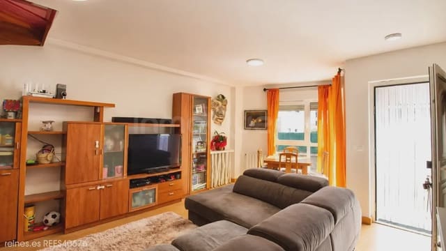 3 bedroom Semi-detached Villa for sale in Parbayón, Piélagos with garage - € 259,000 (Ref: 9867939)