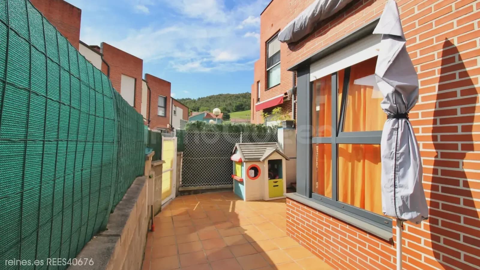 3 bedroom Semi-detached Villa for sale in Parbayon with garage - € 259,000 (Ref: 9867939)