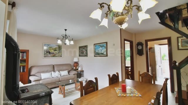 3 slaapkamer Halfvrijstaande villa te koop in Penagos - € 345.000 (Ref: 9869666)