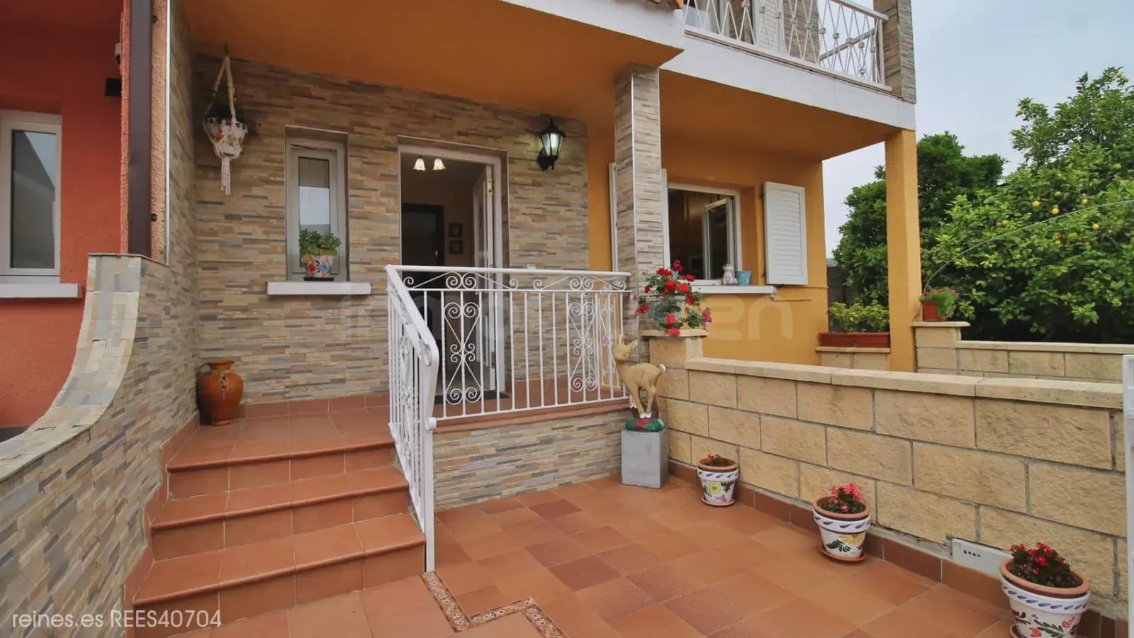 3 slaapkamer Halfvrijstaande villa te koop in Penagos - € 345.000 (Ref: 9869666)