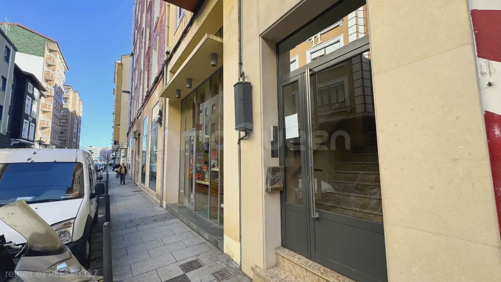 3 bedroom Flat for sale in Torrelavega - € 149,000 (Ref: 9870358)