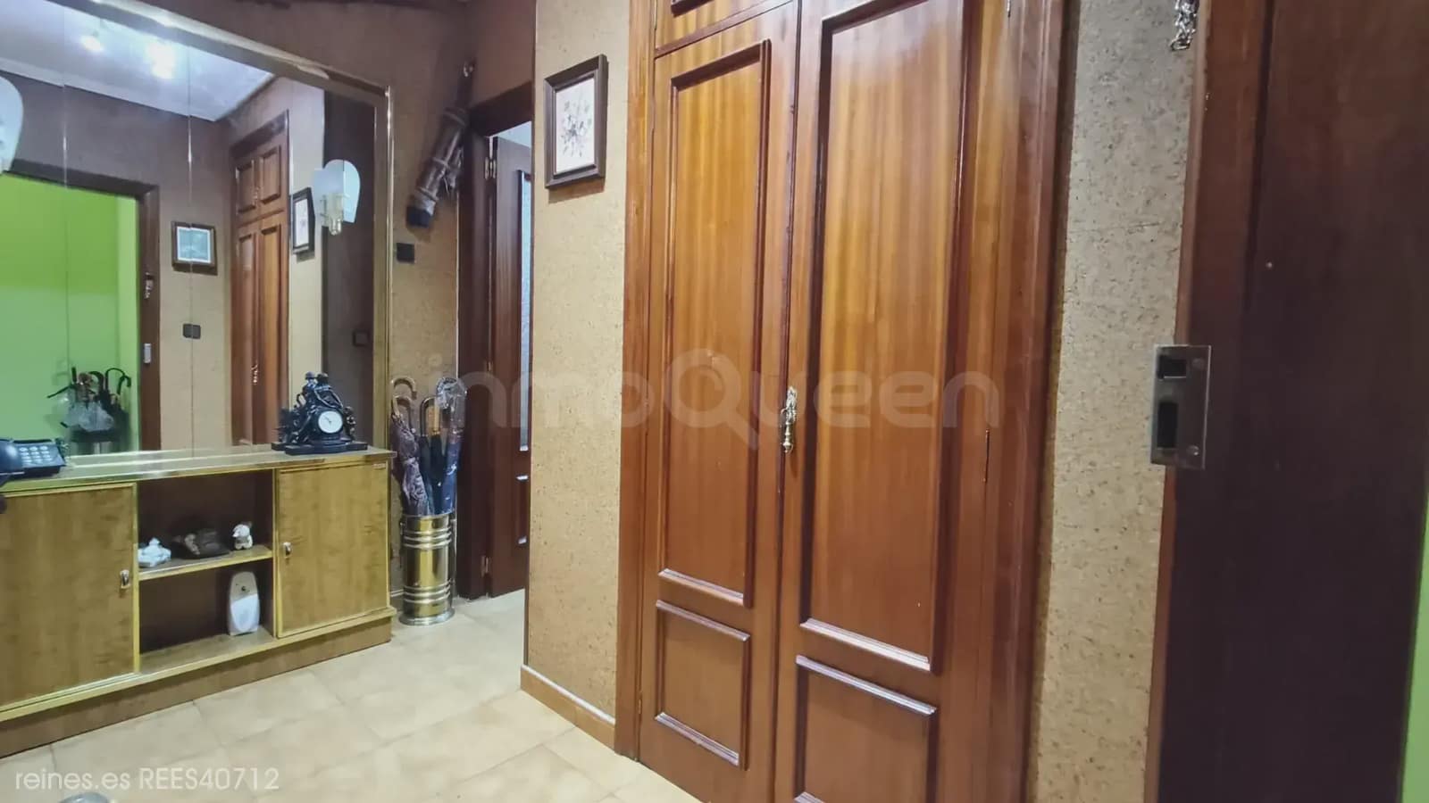 Piso de 3 habitaciones en Mieres en venta con garaje - 149.900 € (Ref: 9875395)