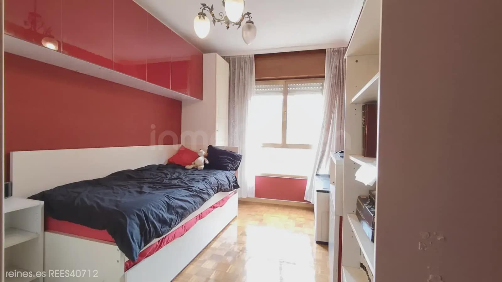 Piso de 3 habitaciones en Mieres en venta con garaje - 149.900 € (Ref: 9875395)