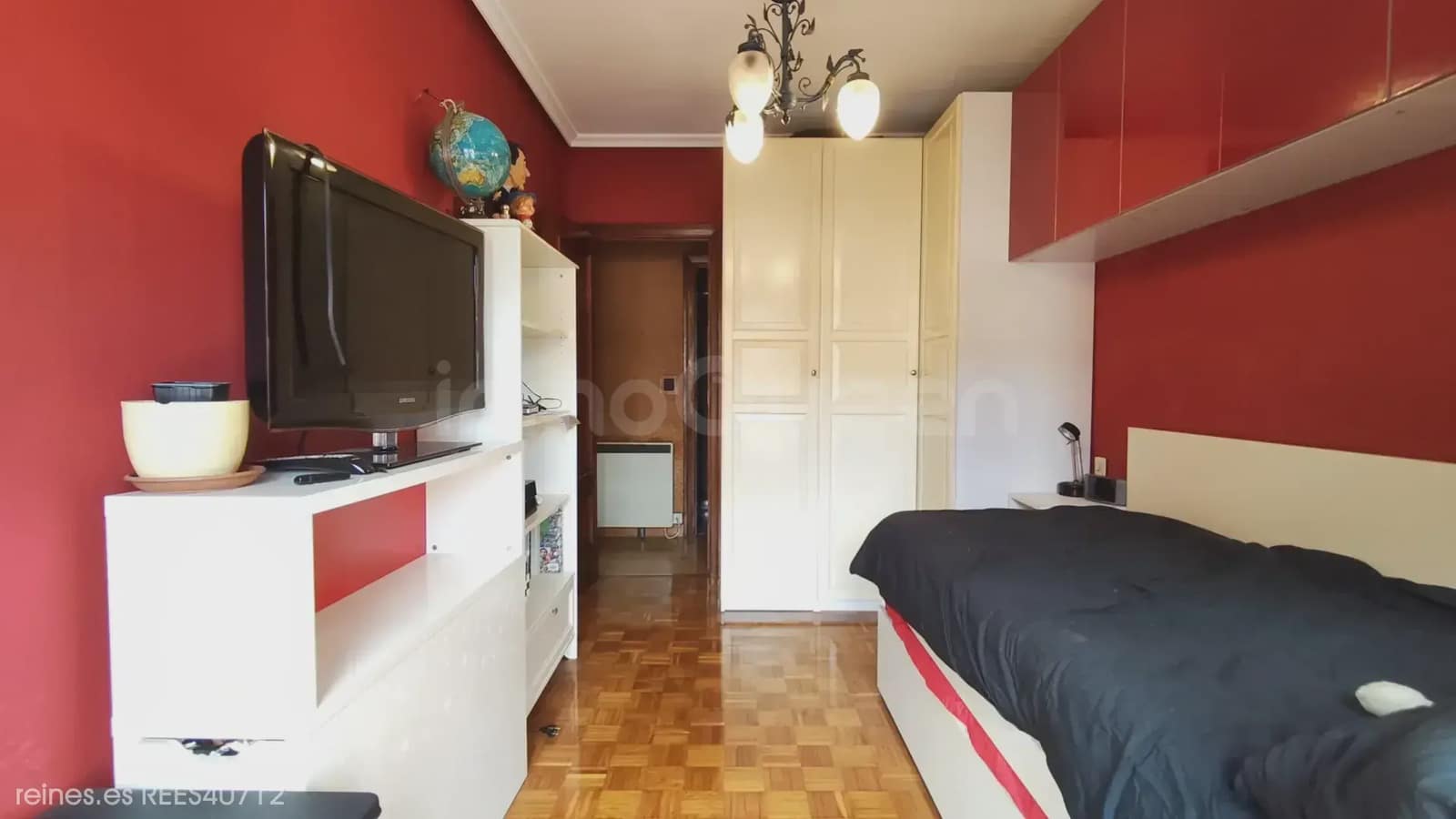 Piso de 3 habitaciones en Mieres en venta con garaje - 149.900 € (Ref: 9875395)