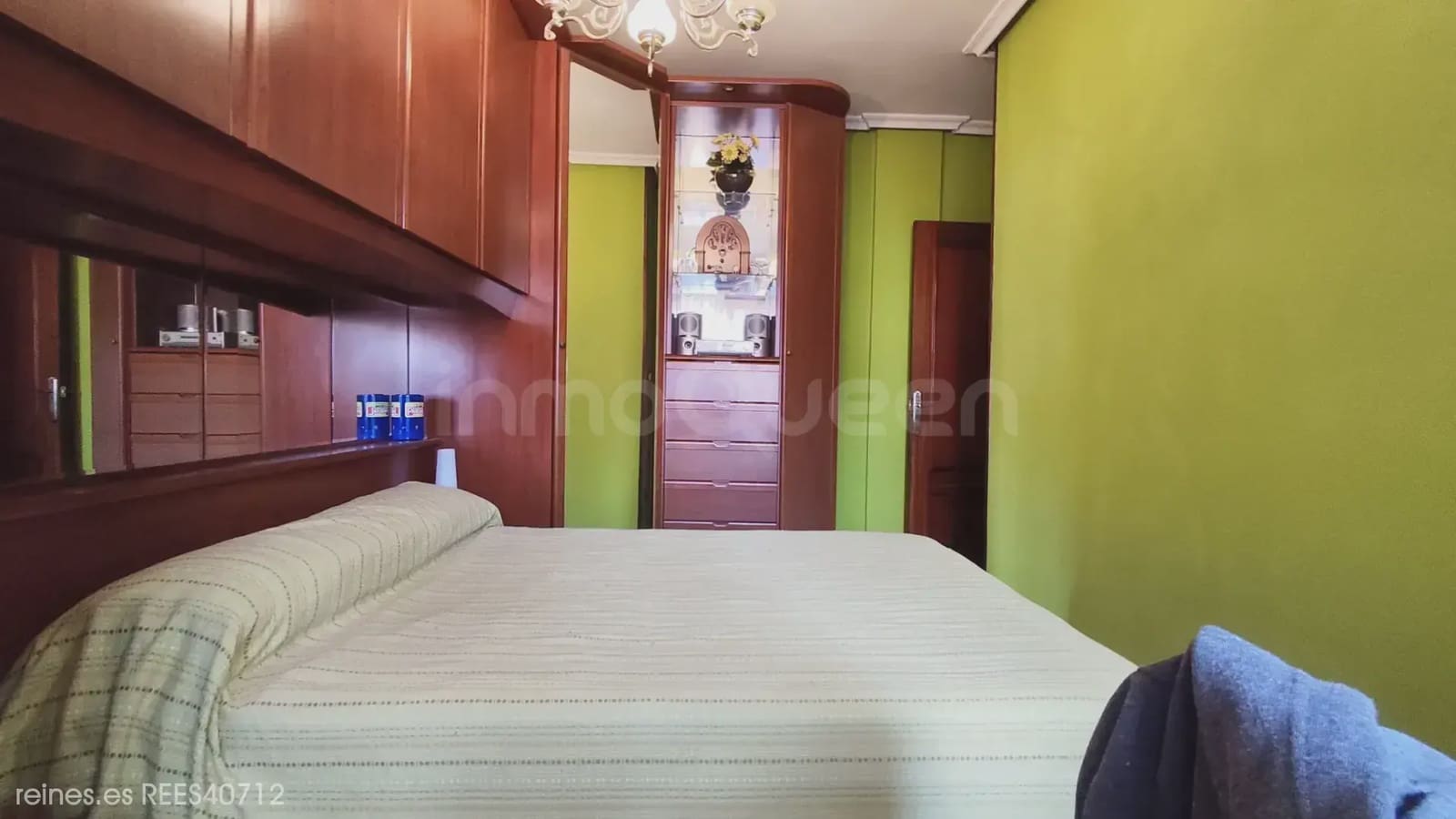 Piso de 3 habitaciones en Mieres en venta con garaje - 149.900 € (Ref: 9875395)