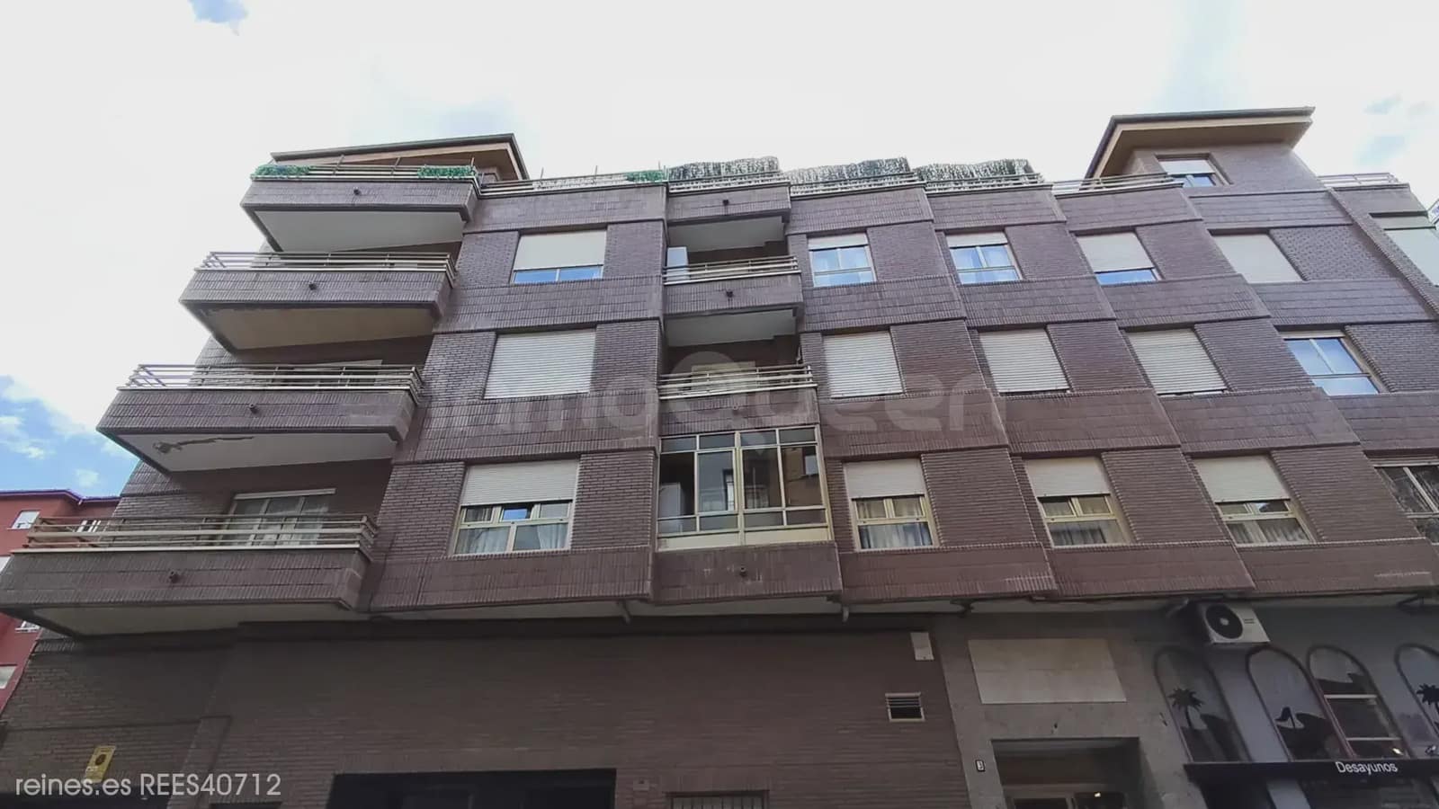Piso de 3 habitaciones en Mieres en venta con garaje - 149.900 € (Ref: 9875395)